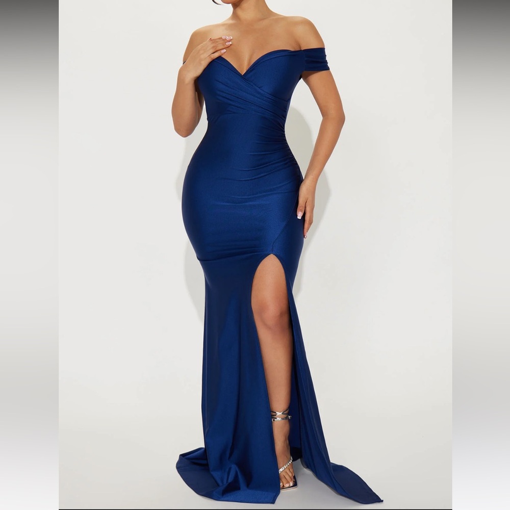 Midnight Blue Gown M